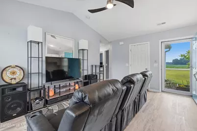 2325 White Oak River Road, Maysville, NC 28555 - Photo 8