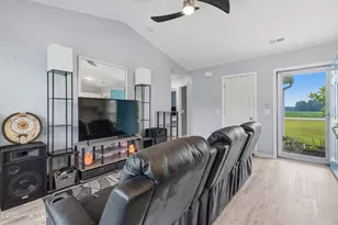 2325 White Oak River Rd, Maysville, NC 28555 - Photo 8