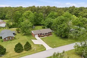 703 Oxford Dr, Morehead City, NC 28557 - Photo 22