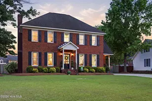 1604 Paramore Dr, Greenville, NC 27858 - Photo 2