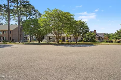 902 Rollingwood Drive NW, Wilson, NC 27893 - Photo 8