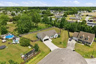 203 Grafton Ct, Jacksonville, NC 28540 - Photo 10