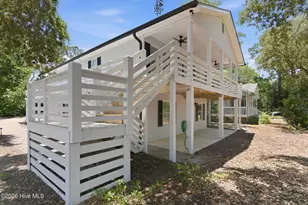 230 NE 45th St, Oak Island, NC 28465 - Photo 4