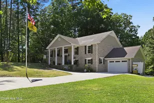 103 Courtland Dr, Jacksonville, NC 28546 - Photo 2