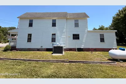 911 W Elizabeth Street, Elizabeth City, NC 27909 - Photo 4