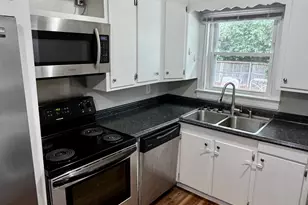 1307 Willow St, Greenville, NC 27858 - Photo 10