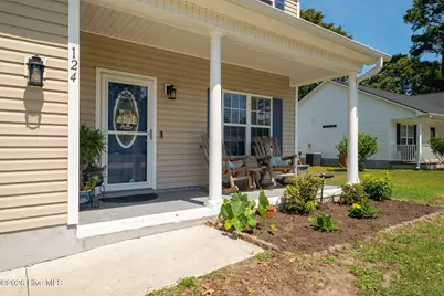124 Saint Road, Richlands, NC 28574 - Photo 4
