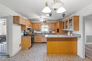 345 Pleasant Plains Church Rd, Whiteville, NC 28472 - Photo 8