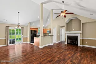 3613 Delesa Ct, New Bern, NC 28560 - Photo 2