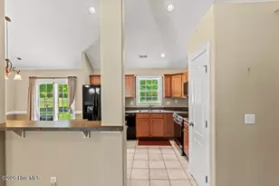 3613 Delesa Ct, New Bern, NC 28560 - Photo 8