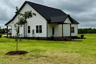 400 Mossy Cup Ln, Aberdeen, NC 28315 - Photo 2