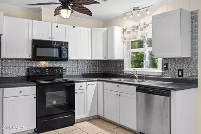 1646 Waterway Drive SW, Ocean Isle Beach, NC 28469 - Photo 14