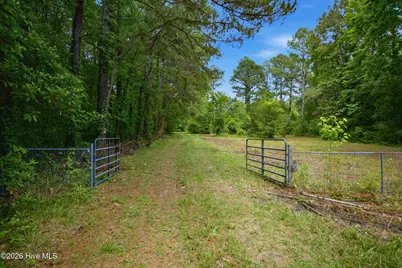 2400 US Highway 117 N, Burgaw, NC 28425 - Photo 10