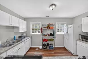4919 Seabrook Ct, Wilmington, NC 28403 - Photo 8