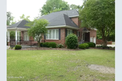 202 Walnut Cove Drive, Lumberton, NC 28358 - Photo 4