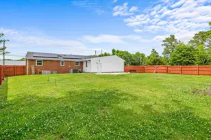 114 Country Club Rd, Jacksonville, NC 28546 - Photo 38