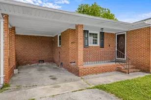 114 Country Club Rd, Jacksonville, NC 28546 - Photo 6