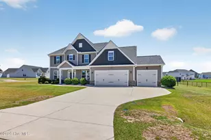 210 Artesa Dr, Princeton, NC 27569 - Photo 2