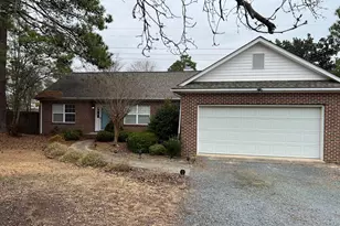 10 Beryl Cir, Pinehurst, NC 28374 - Photo 1
