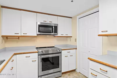 63 Ocean Isle West Boulevard # 602, Ocean Isle Beach, NC 28469 - Photo 18