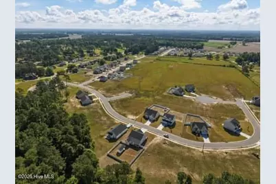 821 Fairway Road, Ayden, NC 28513 - Photo 6