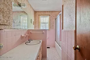 708 Bullard St, Roseboro, NC 28382 - Photo 14