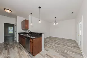 206 Low Country Ln, Swansboro, NC 28584 - Photo 6