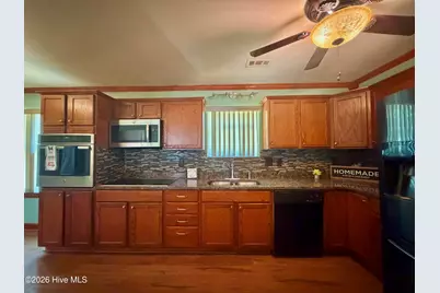 714 Conifer Circle, Jacksonville, NC 28540 - Photo 8