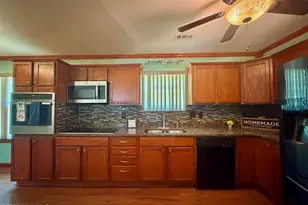 714 Conifer Cir, Jacksonville, NC 28540 - Photo 8