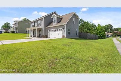 100 Tupelo Court, Jacksonville, NC 28546 - Photo 4