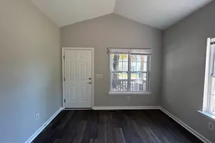 433 Evans St, Wilmington, NC 28405 - Photo 4