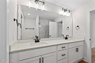 302 Pine Ct, Hampstead, NC 28443 - Photo 18