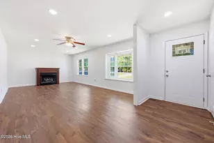 122 Forest Dr, Aberdeen, NC 28315 - Photo 2