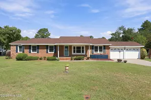 122 Forest Dr, Aberdeen, NC 28315 - Photo 1