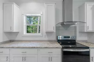 1869 Mission Hills Dr, Wilmington, NC 28405 - Photo 8