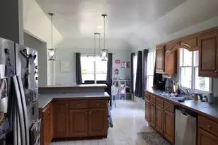 104 Chowan Cir, Hertford, NC 27944 - Photo 6