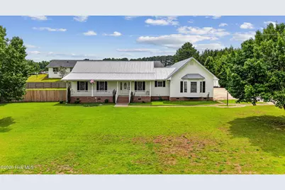 153 Giddens Street, Newton Grove, NC 28366 - Photo 6