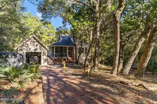 7 Col William Rhett Trail, Bald Head Island, NC 28461 - Photo 2