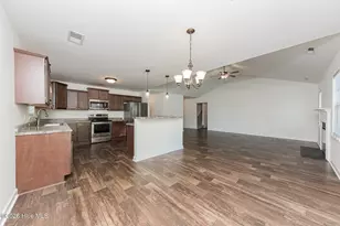 100 Mingo Dr, Richlands, NC 28574 - Photo 10
