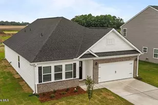 2012 Hap Barden Way, New Bern, NC 28562 - Photo 2