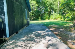 744 Mrs Tates Rd, Whiteville, NC 28472 - Photo 8