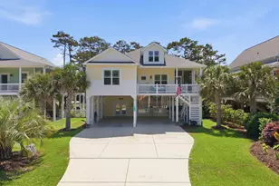 206 NE 61st St, Oak Island, NC 28465 - Photo 2