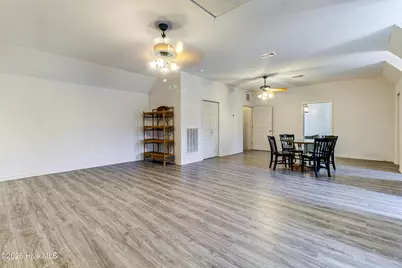613 Clarendon Avenue, Carolina Beach, NC 28428 - Photo 38