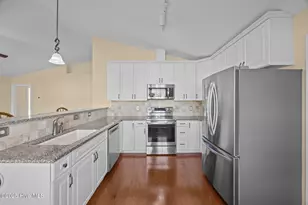 201 Quincy Ct, New Bern, NC 28560 - Photo 10