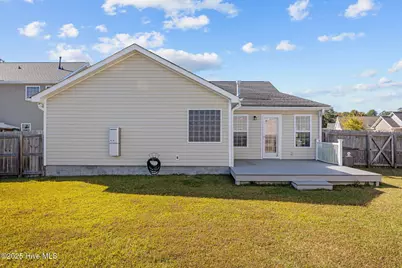 201 Quincy Court, New Bern, NC 28560 - Photo 36