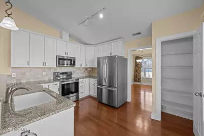 201 Quincy Court, New Bern, NC 28560 - Photo 12