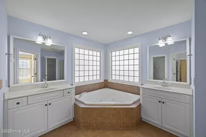 201 Quincy Court, New Bern, NC 28560 - Photo 20