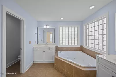 201 Quincy Court, New Bern, NC 28560 - Photo 22