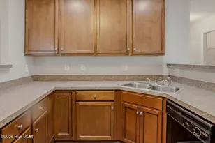 406 Jasmine Ln, Jacksonville, NC 28546 - Photo 6