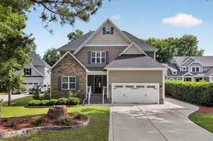 1047 Grandview Dr, Hampstead, NC 28443 - Photo 2